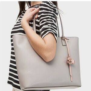 Kate Spade Felicity Street Karla Tote Smooth leather